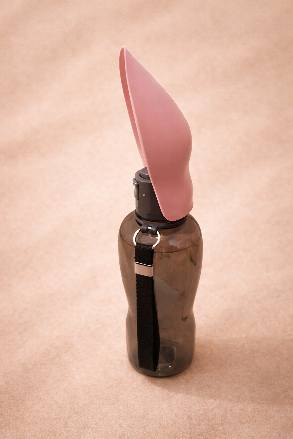 Trinkflasche mit Klapp-Napf für Hunde (800 ml) – Ideal für unterwegs | Herzpfoten